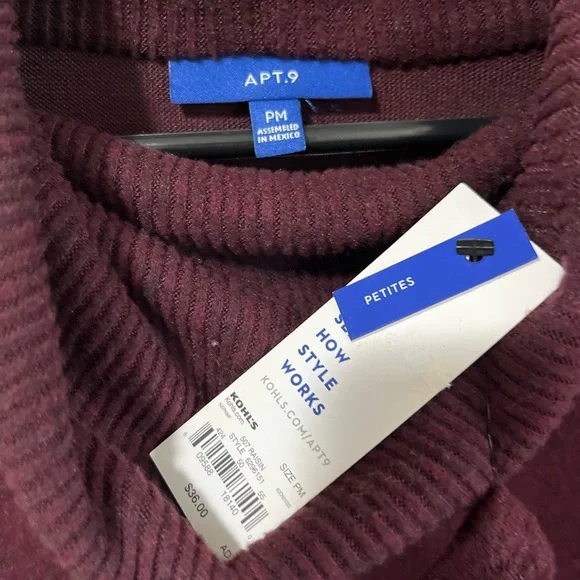 NWT Cozy Burgundy Sweater -Medium - Picture 3 of 5